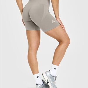 Oner Active Effortless Seamless Shorts and Bra Set